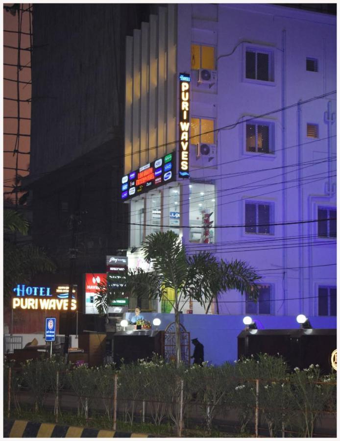 Puri Waves Hotel Exterior photo